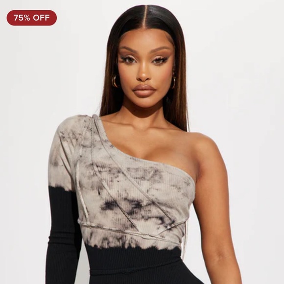 Caught In A Tie Dye Off-Shoulder Midi Dress - Black/Gray - Picture 2 of 7